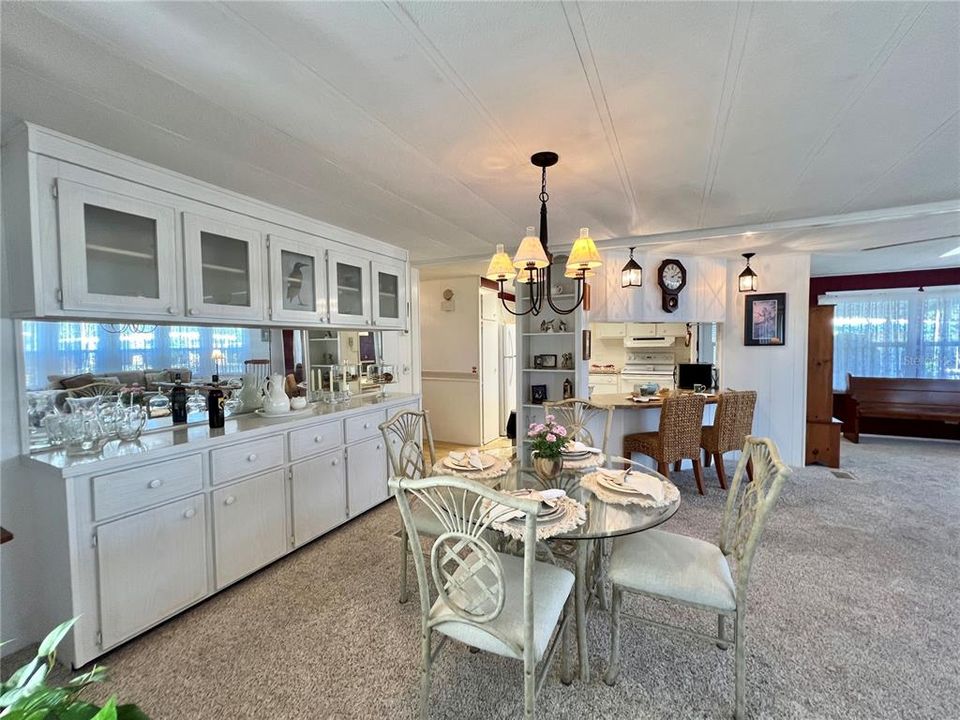 Active With Contract: $124,000 (2 beds, 2 baths, 1332 Square Feet)