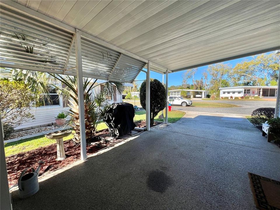 Active With Contract: $124,000 (2 beds, 2 baths, 1332 Square Feet)