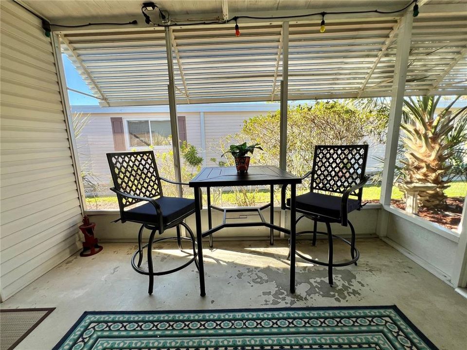 Active With Contract: $124,000 (2 beds, 2 baths, 1332 Square Feet)