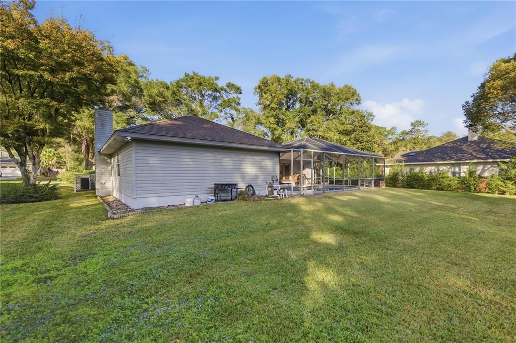 For Sale: $389,900 (3 beds, 2 baths, 2011 Square Feet)