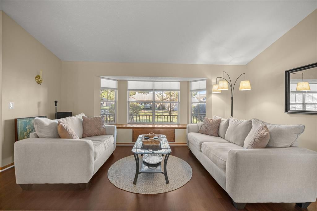 For Sale: $389,900 (3 beds, 2 baths, 2011 Square Feet)