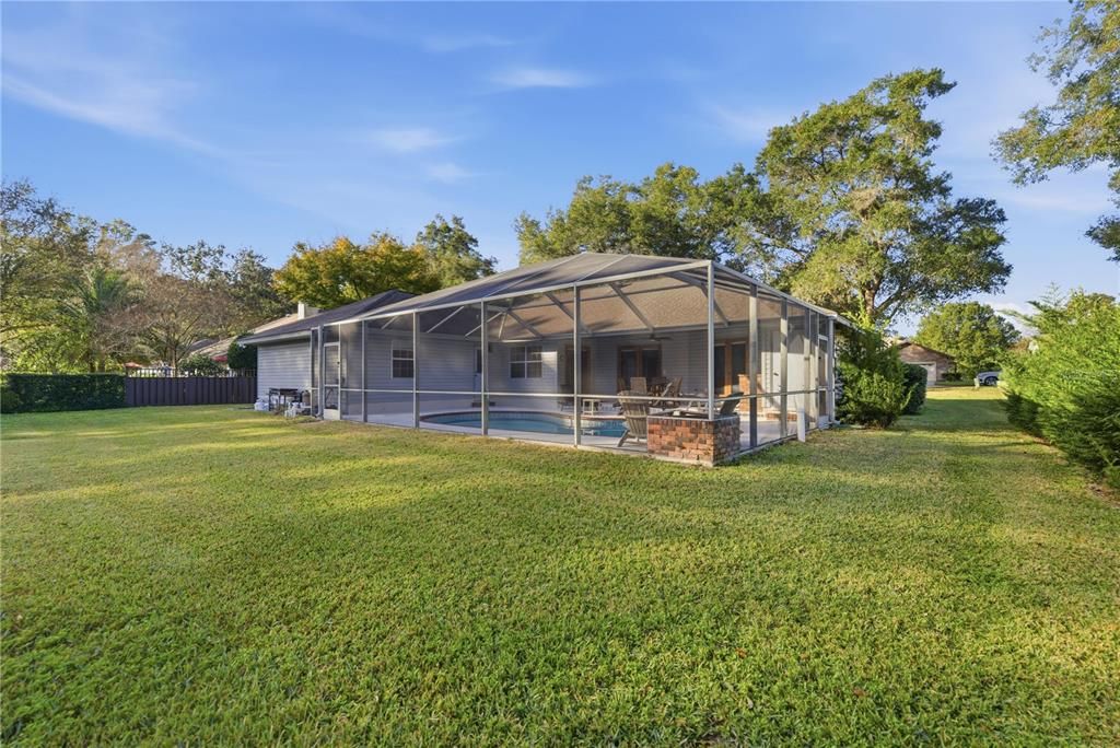 For Sale: $389,900 (3 beds, 2 baths, 2011 Square Feet)