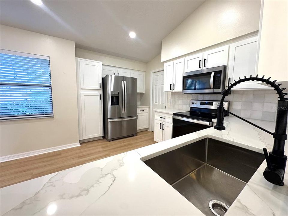 For Rent: $2,999 (3 beds, 2 baths, 1819 Square Feet)