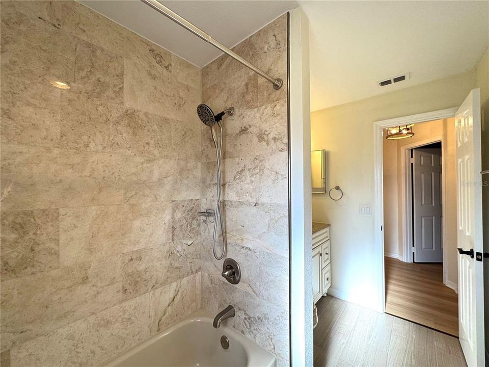 For Rent: $2,999 (3 beds, 2 baths, 1819 Square Feet)