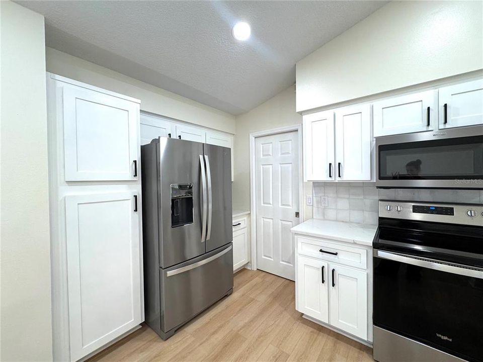 For Rent: $2,999 (3 beds, 2 baths, 1819 Square Feet)