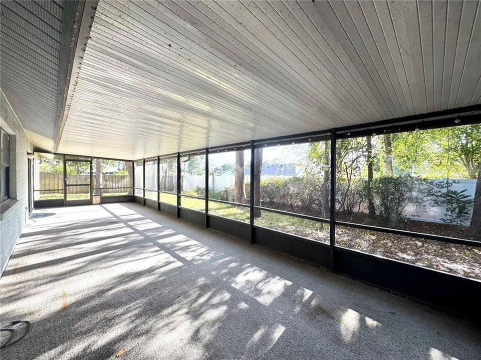 For Rent: $2,999 (3 beds, 2 baths, 1819 Square Feet)