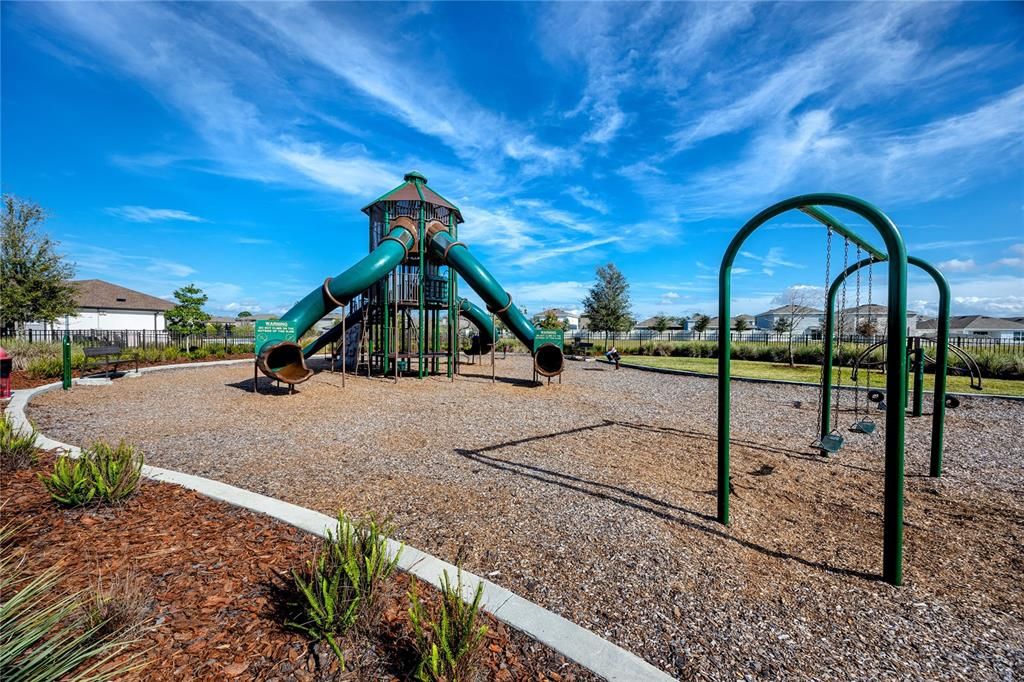 На продажу: $450,000 (4 спален, 3 ванн, 2557 Квадратных фут)