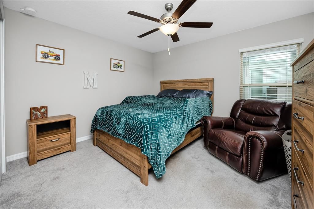 На продажу: $450,000 (4 спален, 3 ванн, 2557 Квадратных фут)