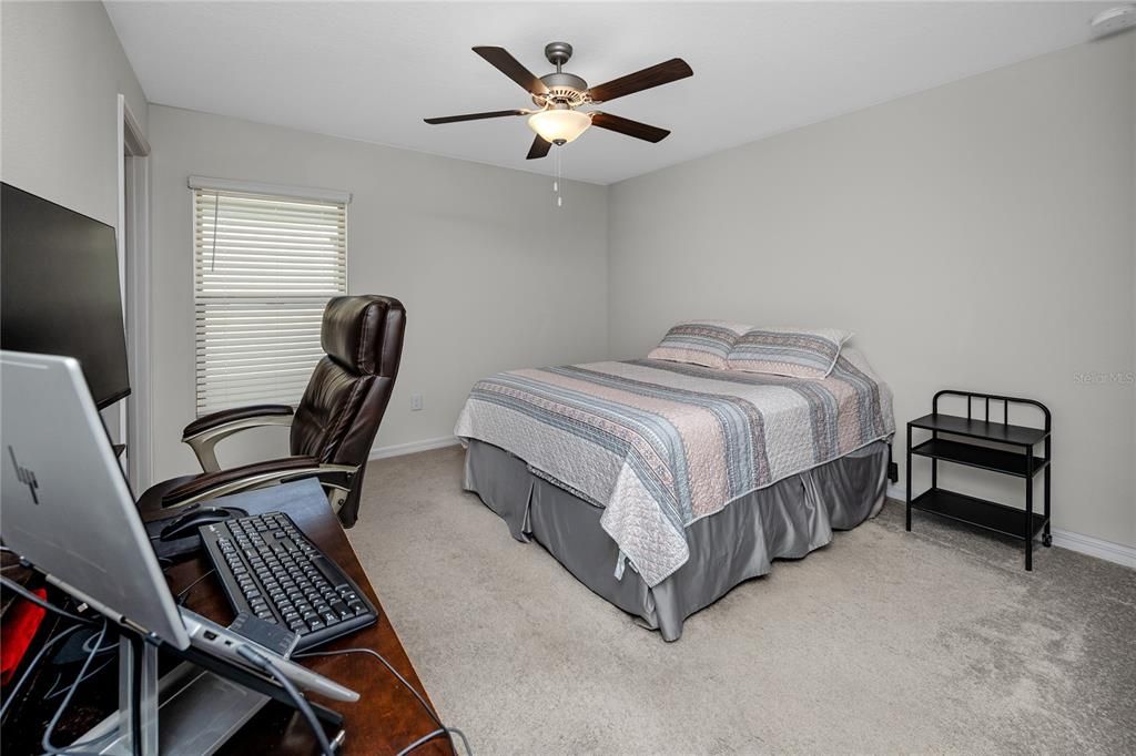 На продажу: $450,000 (4 спален, 3 ванн, 2557 Квадратных фут)