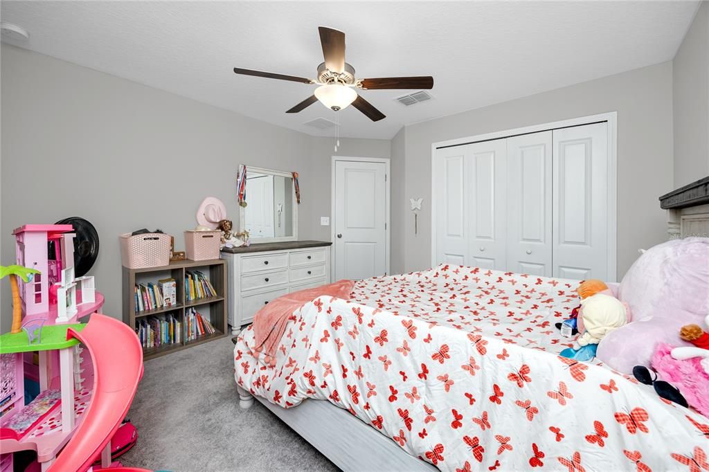 На продажу: $450,000 (4 спален, 3 ванн, 2557 Квадратных фут)