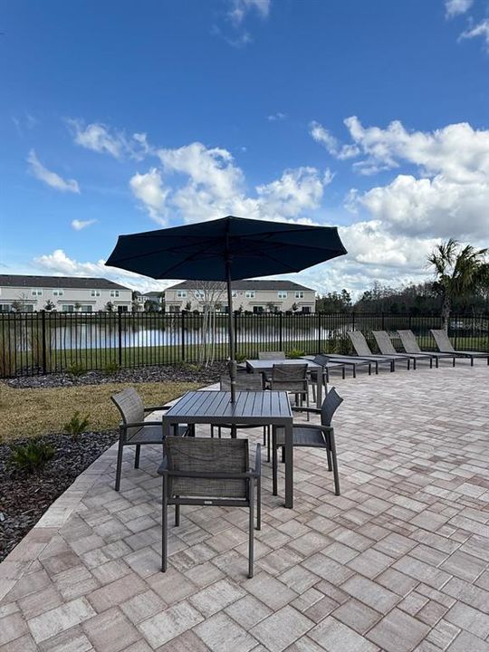 出租: $1,700 (2 贝兹, 2 浴室, 1219 平方英尺)