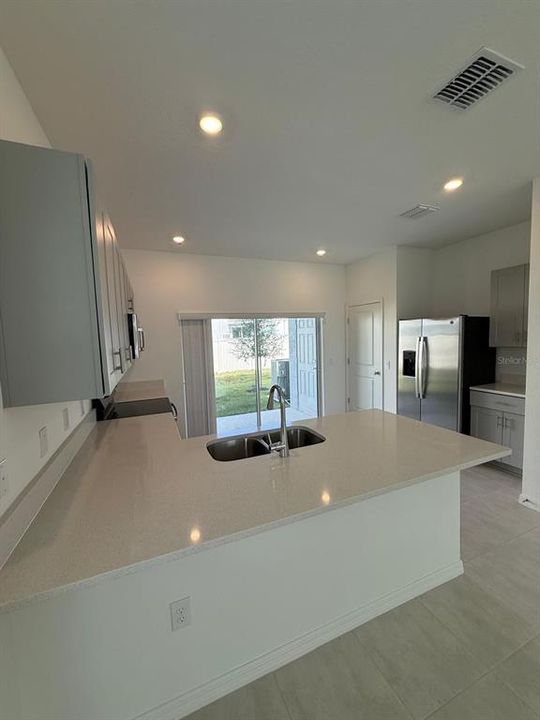 出租: $1,700 (2 贝兹, 2 浴室, 1219 平方英尺)