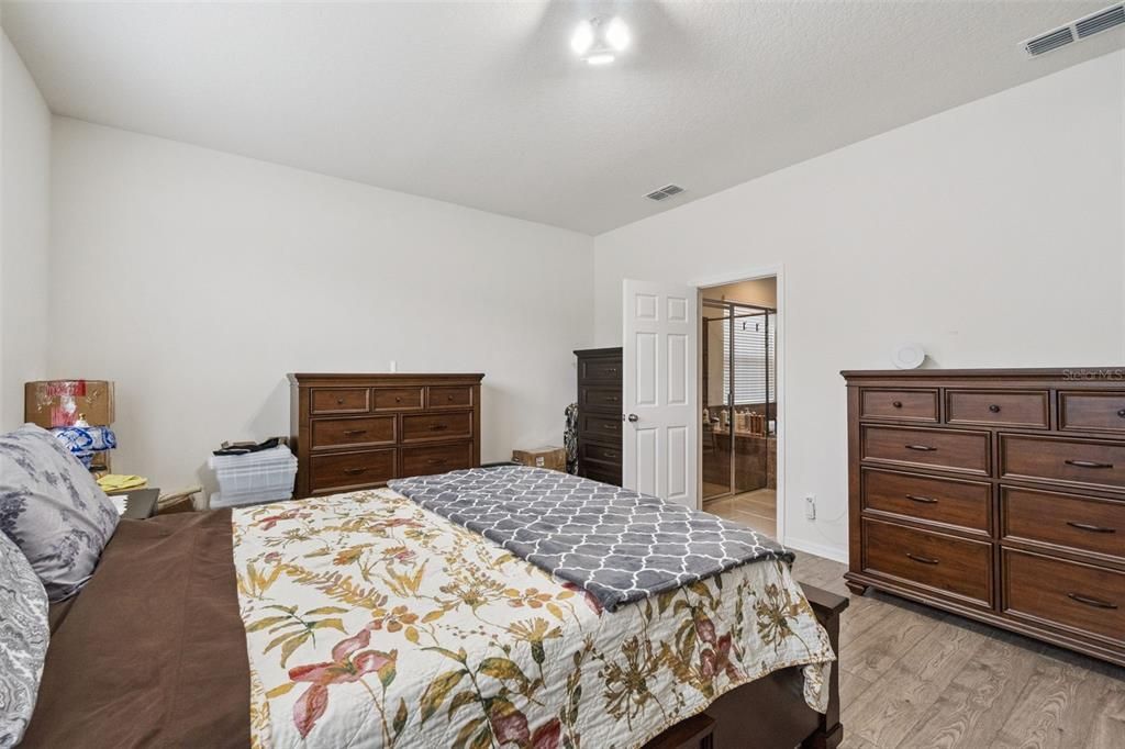 На продажу: $570,000 (4 спален, 3 ванн, 2400 Квадратных фут)