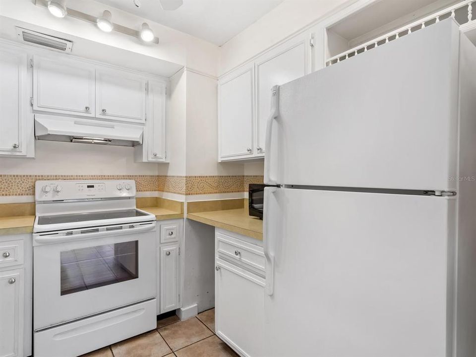 En Venta: $149,900 (2 camas, 1 baños, 1072 Pies cuadrados)