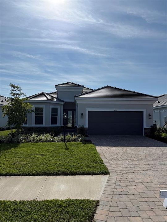 Recently Sold: $1,380,836 (3 beds, 3 baths, 2435 Square Feet)