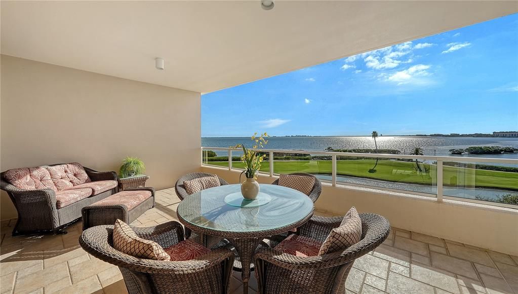 На продажу: $1,595,000 (3 спален, 3 ванн, 2550 Квадратных фут)