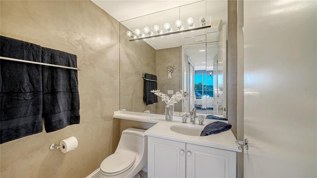 На продажу: $1,595,000 (3 спален, 3 ванн, 2550 Квадратных фут)