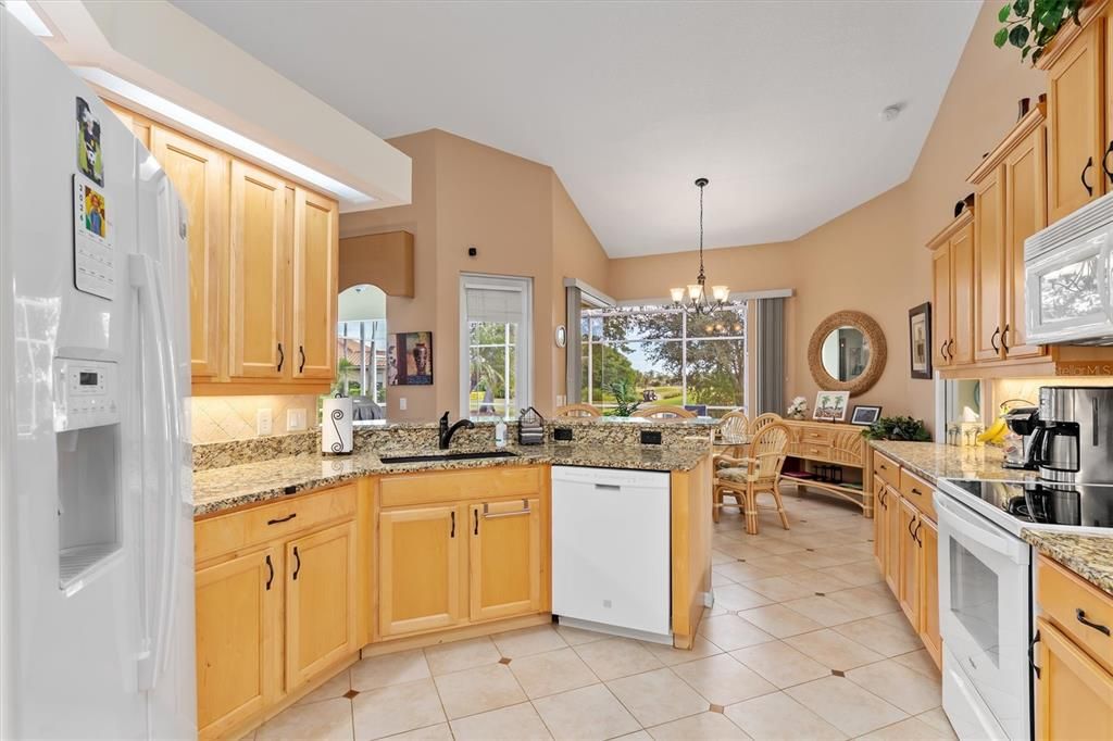 待售: $499,900 (3 贝兹, 2 浴室, 2045 平方英尺)