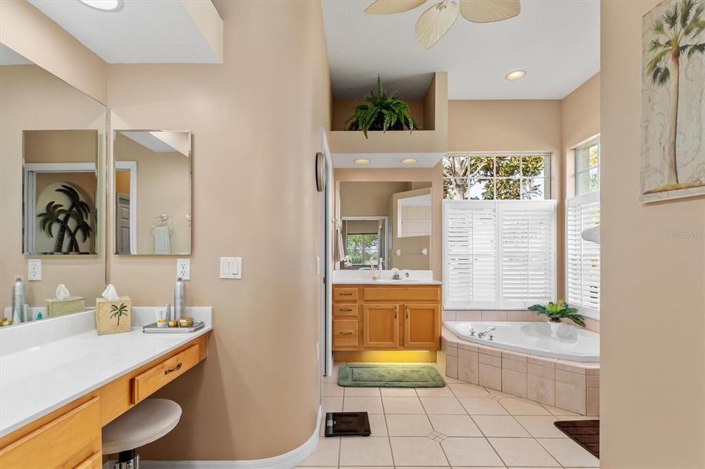 待售: $499,900 (3 贝兹, 2 浴室, 2045 平方英尺)