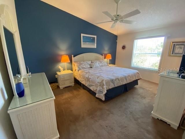 For Sale: $311,900 (2 beds, 2 baths, 1156 Square Feet)