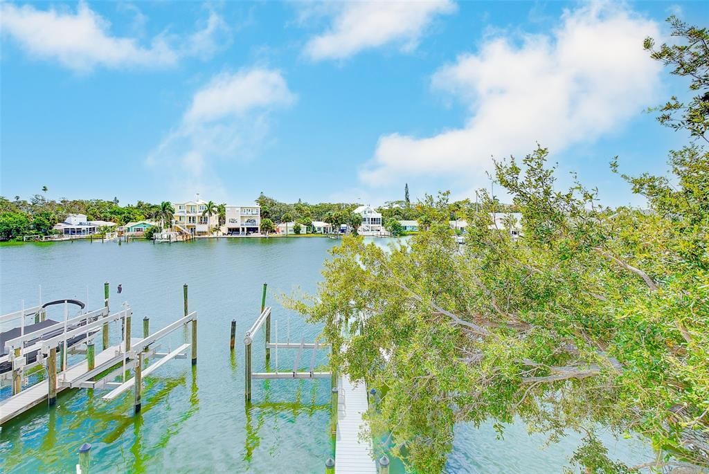 На продажу: $1,250,000 (2 спален, 3 ванн, 2080 Квадратных фут)