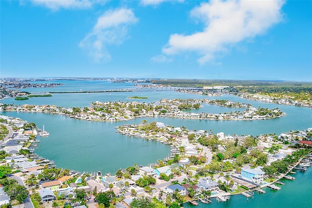 На продажу: $1,250,000 (2 спален, 3 ванн, 2080 Квадратных фут)