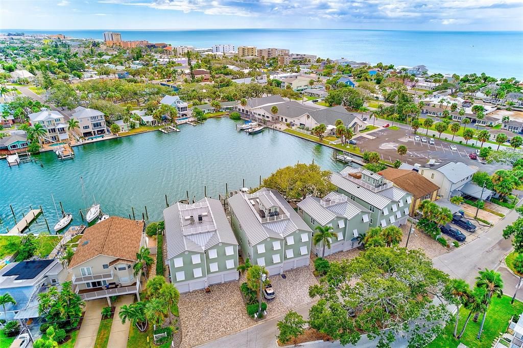 На продажу: $1,250,000 (2 спален, 3 ванн, 2080 Квадратных фут)