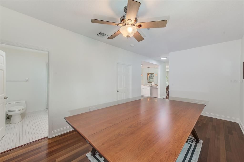 На продажу: $1,250,000 (2 спален, 3 ванн, 2080 Квадратных фут)