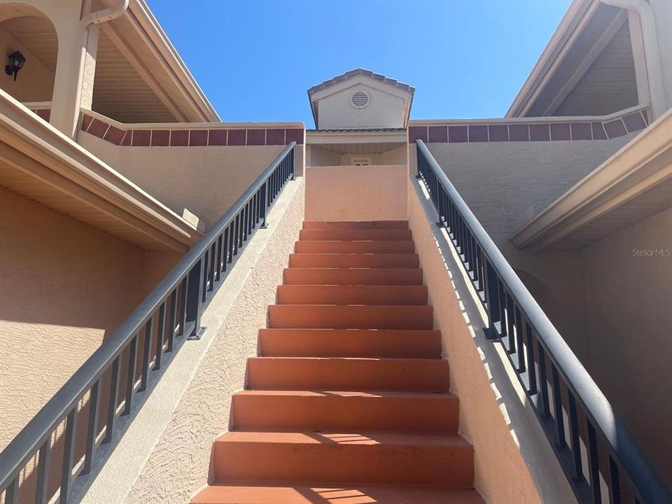 En Venta: $295,000 (2 camas, 2 baños, 1014 Pies cuadrados)