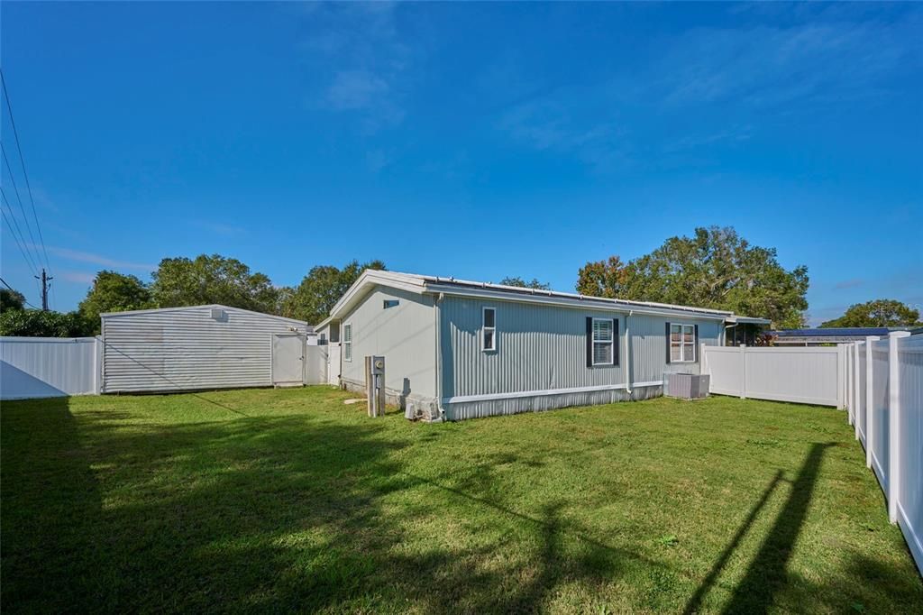 待售: $192,900 (2 贝兹, 2 浴室, 1056 平方英尺)