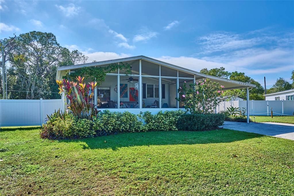 待售: $192,900 (2 贝兹, 2 浴室, 1056 平方英尺)