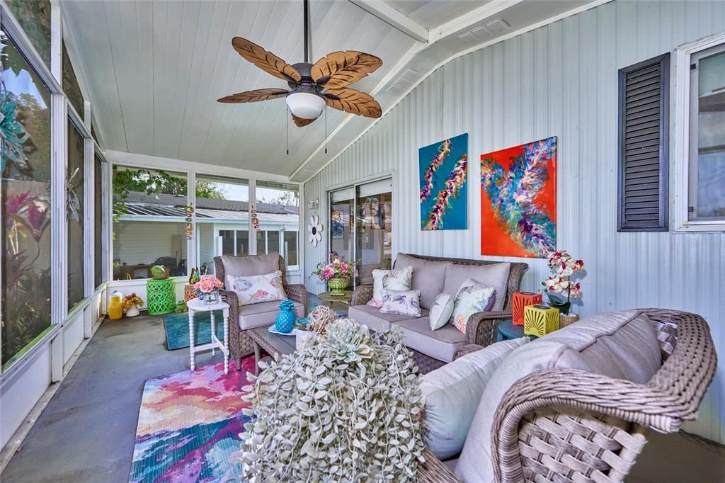 待售: $192,900 (2 贝兹, 2 浴室, 1056 平方英尺)