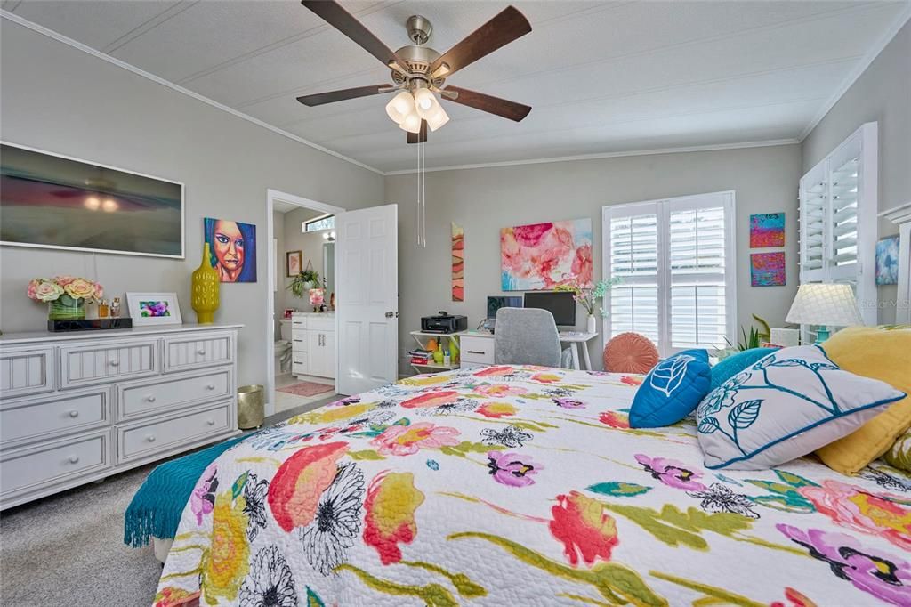 待售: $192,900 (2 贝兹, 2 浴室, 1056 平方英尺)