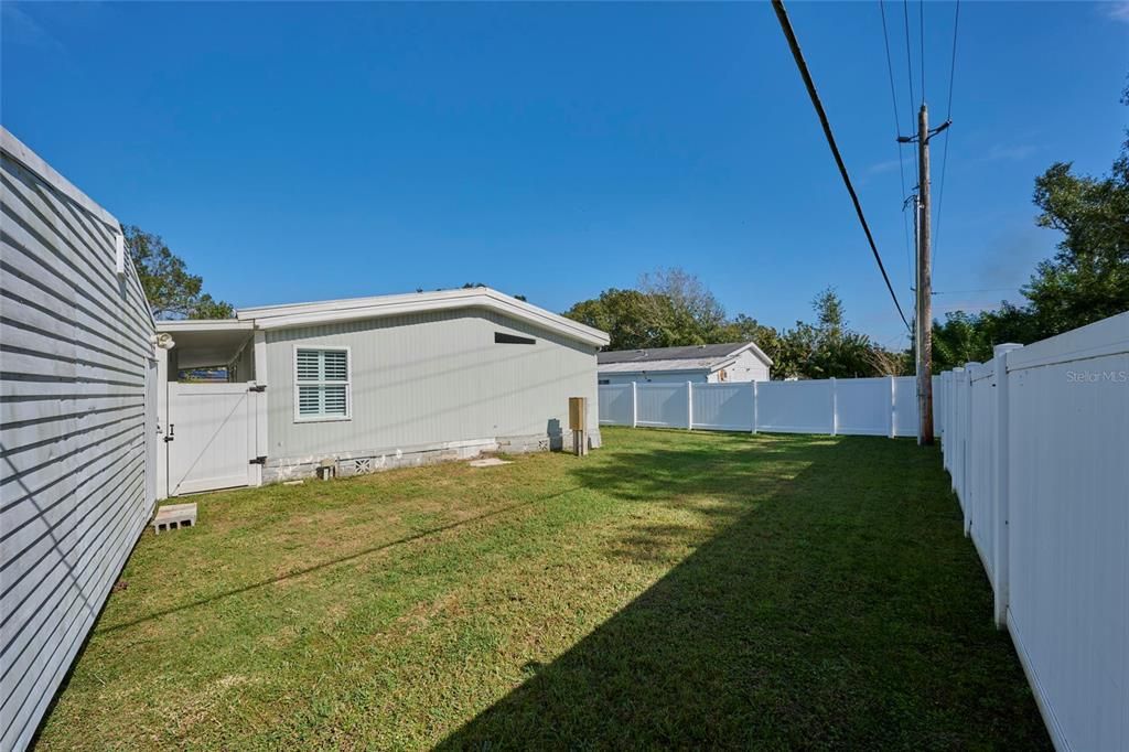 待售: $192,900 (2 贝兹, 2 浴室, 1056 平方英尺)