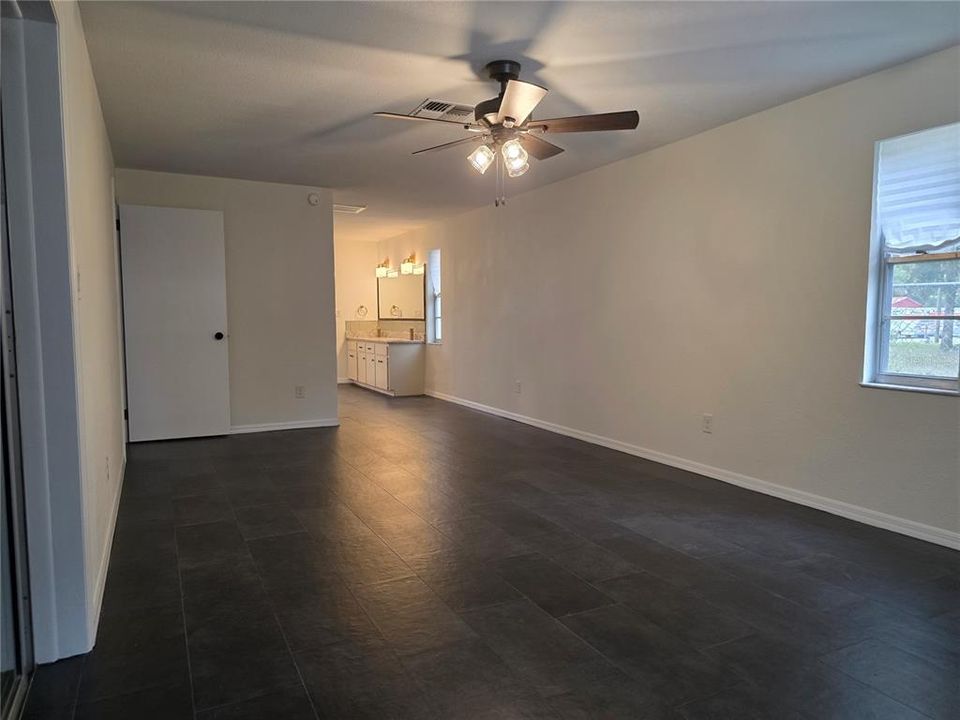 В аренду: $3,000 (4 спален, 2 ванн, 1928 Квадратных фут)