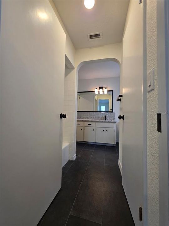 В аренду: $3,000 (4 спален, 2 ванн, 1928 Квадратных фут)