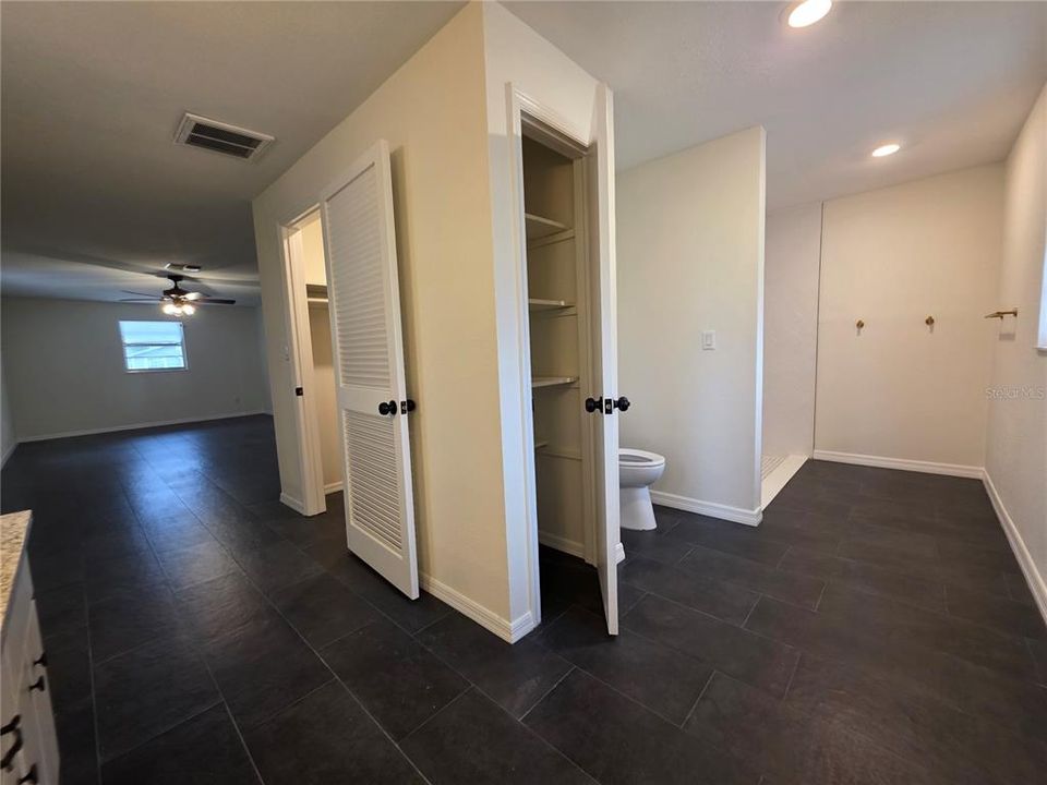 В аренду: $3,000 (4 спален, 2 ванн, 1928 Квадратных фут)