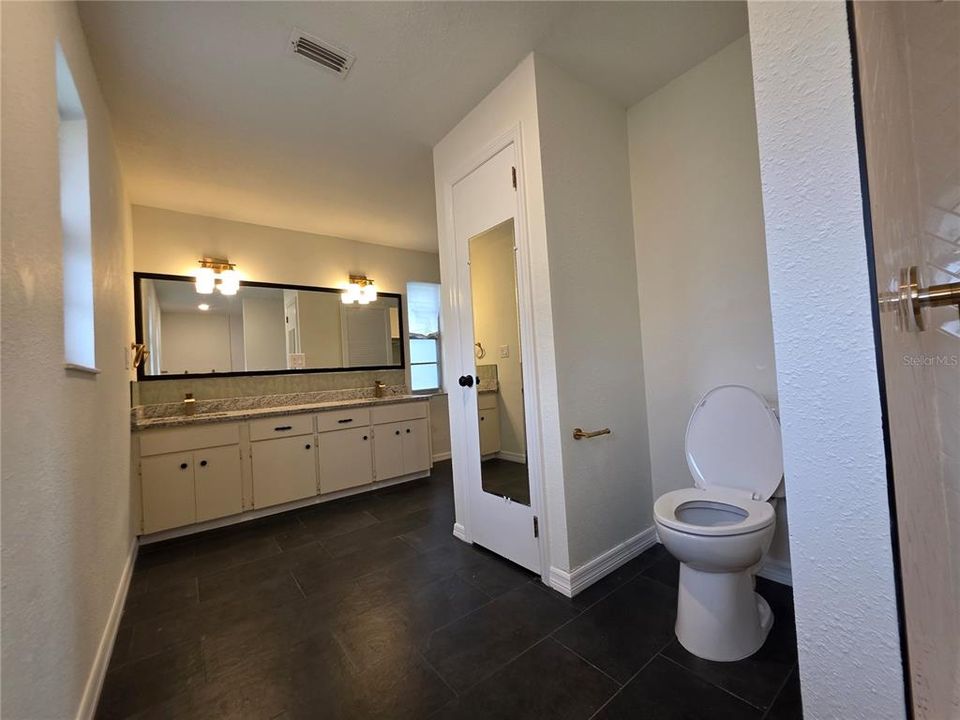 В аренду: $3,000 (4 спален, 2 ванн, 1928 Квадратных фут)