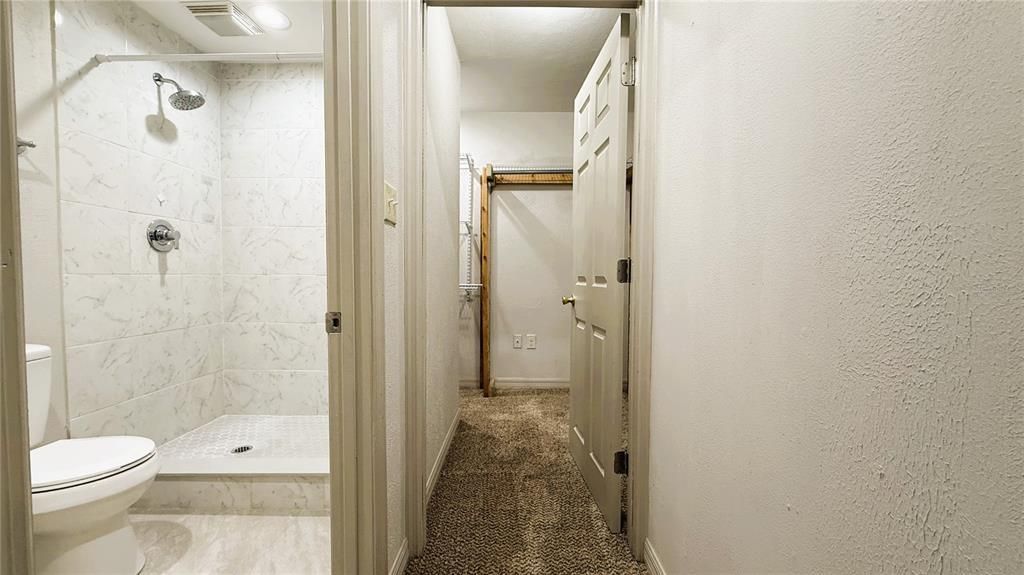 For Sale: $250,000 (3 beds, 2 baths, 1476 Square Feet)