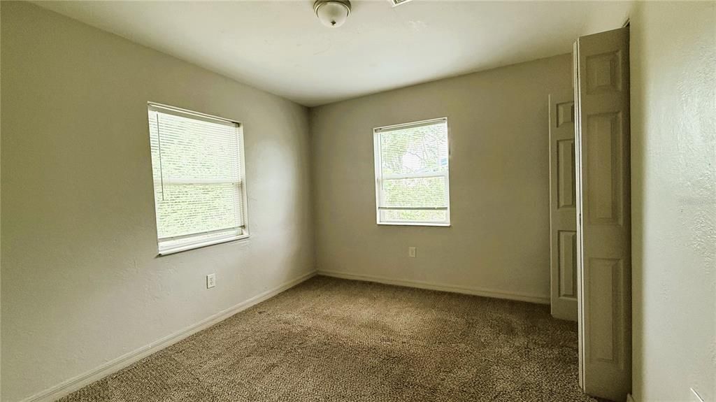 For Sale: $250,000 (3 beds, 2 baths, 1476 Square Feet)