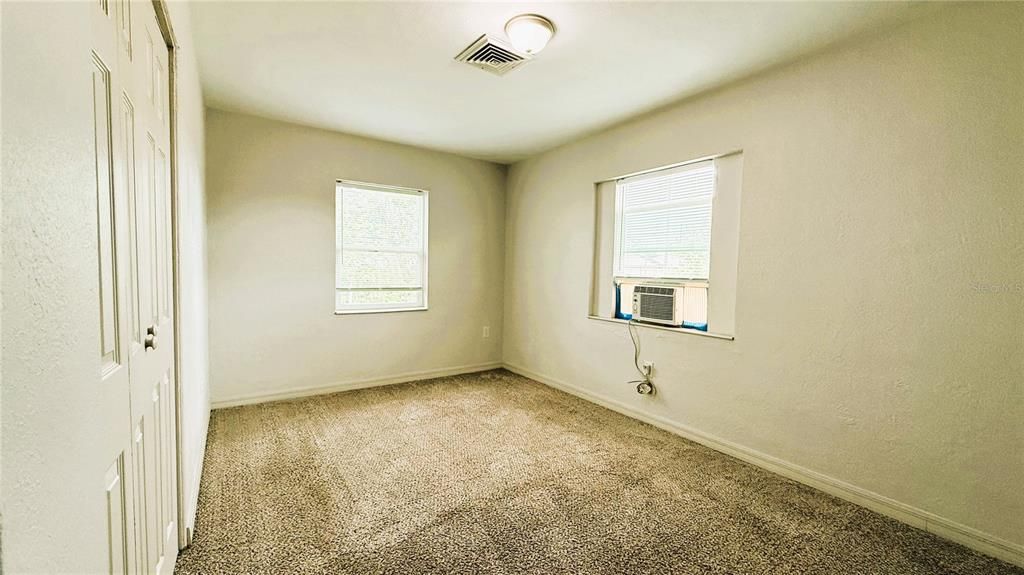 For Sale: $250,000 (3 beds, 2 baths, 1476 Square Feet)