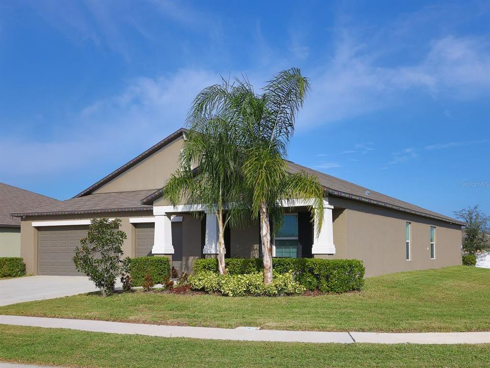 待售: $399,000 (4 贝兹, 3 浴室, 2577 平方英尺)