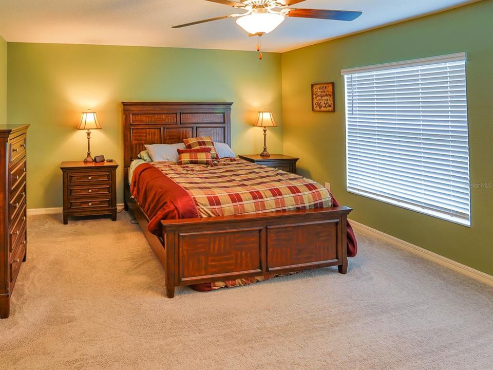 待售: $399,000 (4 贝兹, 3 浴室, 2577 平方英尺)