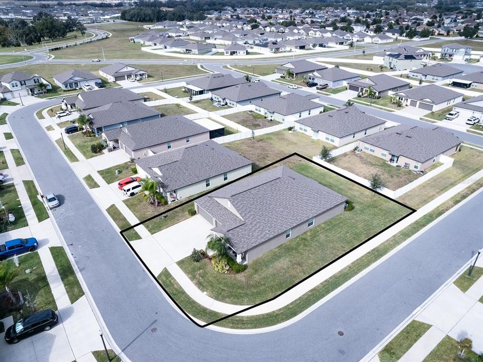 待售: $399,000 (4 贝兹, 3 浴室, 2577 平方英尺)