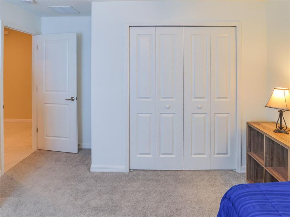 待售: $399,000 (4 贝兹, 3 浴室, 2577 平方英尺)