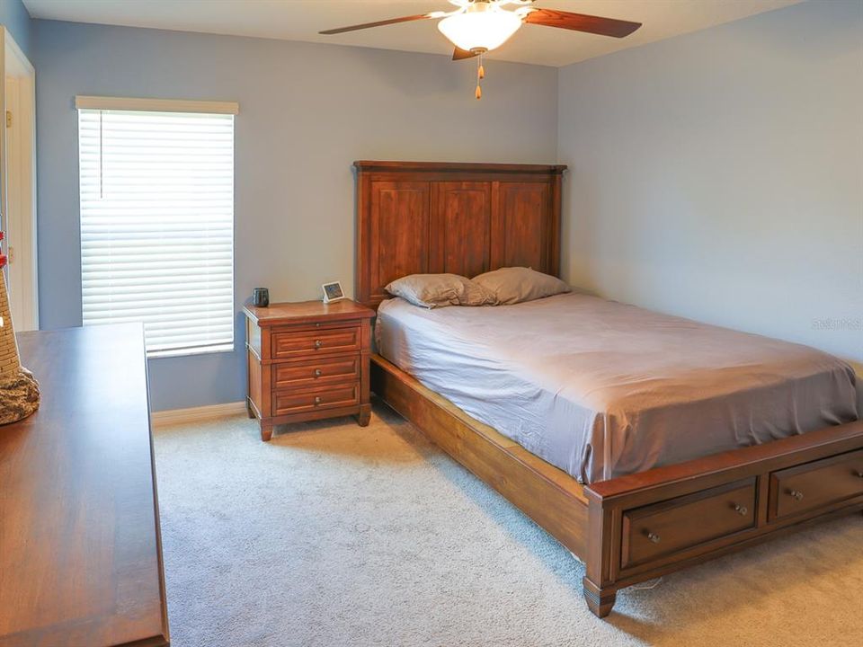 待售: $399,000 (4 贝兹, 3 浴室, 2577 平方英尺)