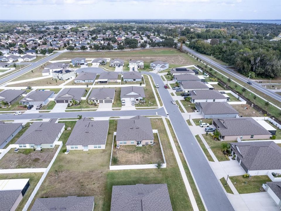 待售: $399,000 (4 贝兹, 3 浴室, 2577 平方英尺)