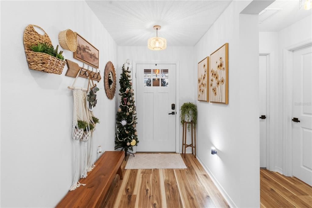 For Sale: $325,000 (4 beds, 2 baths, 1983 Square Feet)