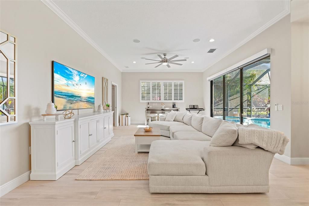 For Sale: $959,000 (4 beds, 4 baths, 3038 Square Feet)