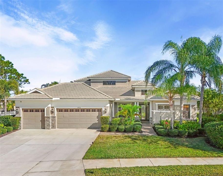 For Sale: $959,000 (4 beds, 4 baths, 3038 Square Feet)